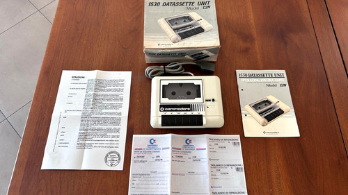 Commodore datassette 1530 - 64,