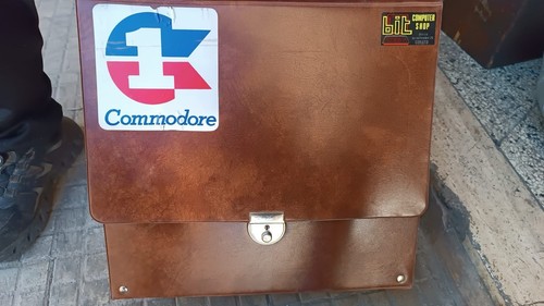 Commodore vic computer con - vic-20,