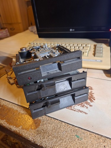 Commodore floppy 1541 x - commodore,