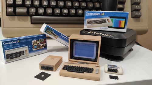 Commodore miniature - commodore,